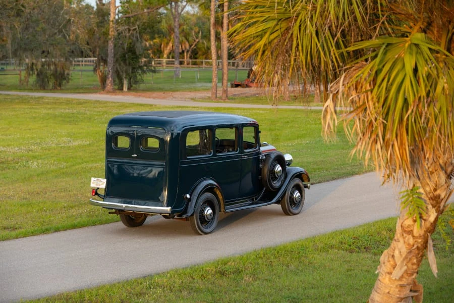 1935 Chevrolet Carryall Suburban 1st Gen - Image 9 of 31