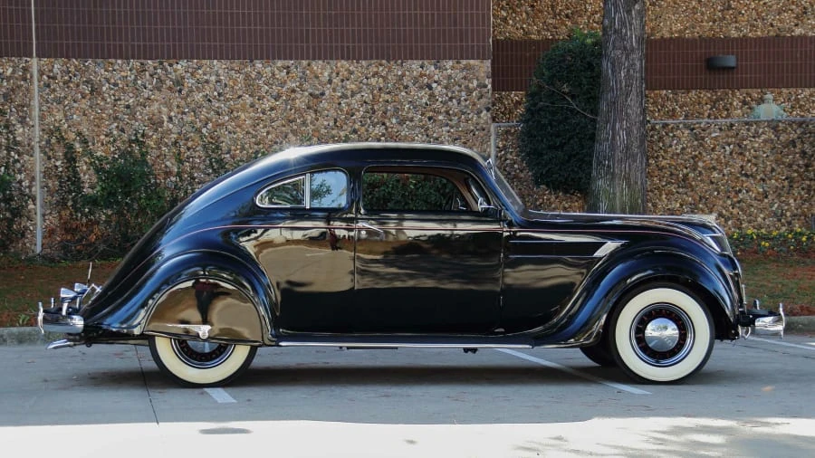 1935 Chrysler Airflow - Image 2 of 31