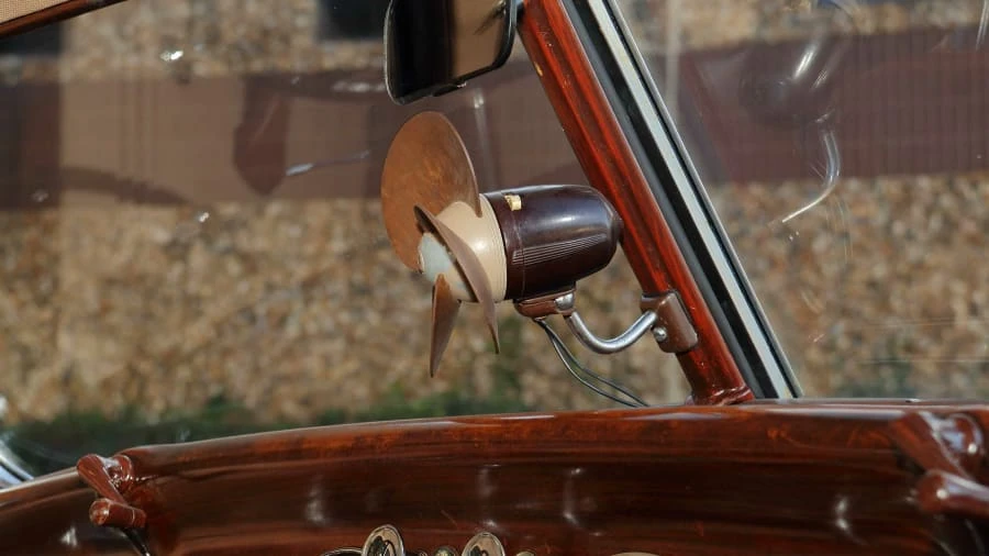 1935 Chrysler Airflow - Image 30 of 31