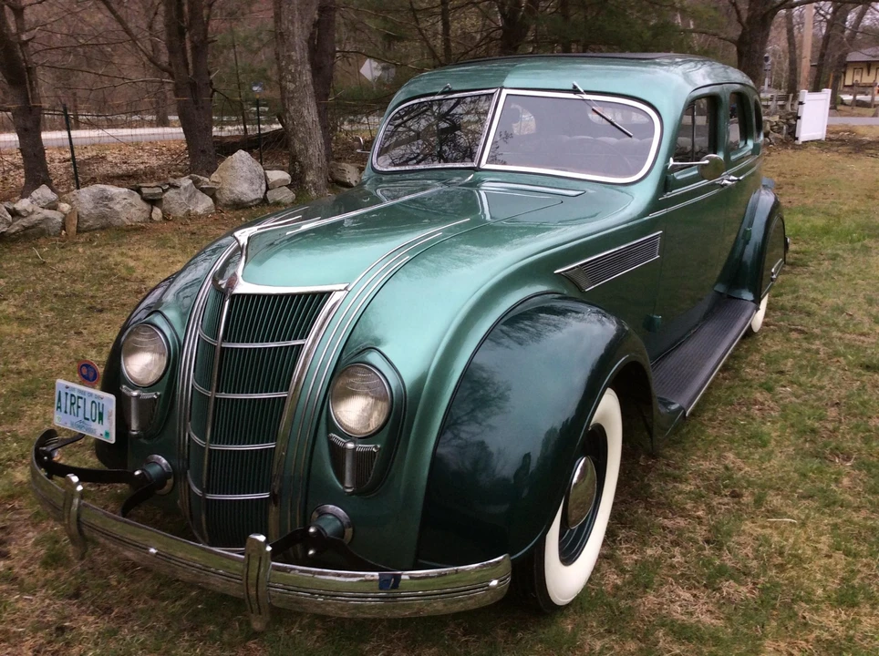 1935 Chrysler Airflow - Image 2 of 31