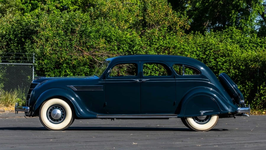 1935 Chrysler Airflow - Image 2 of 19