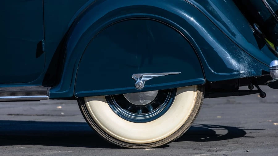 1935 Chrysler Airflow - Image 18 of 19