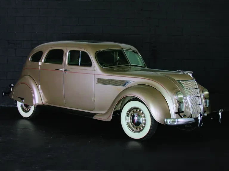 1935 Chrysler Airflow - Image 2 of 2