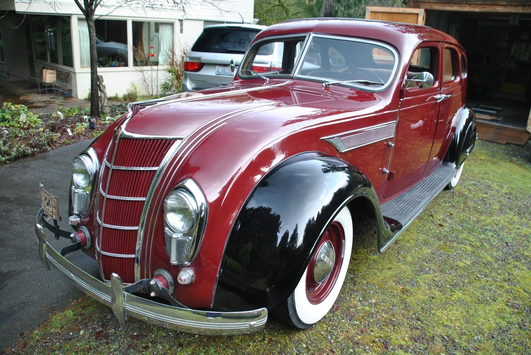 1935 Chrysler Airflow - Image 2 of 31