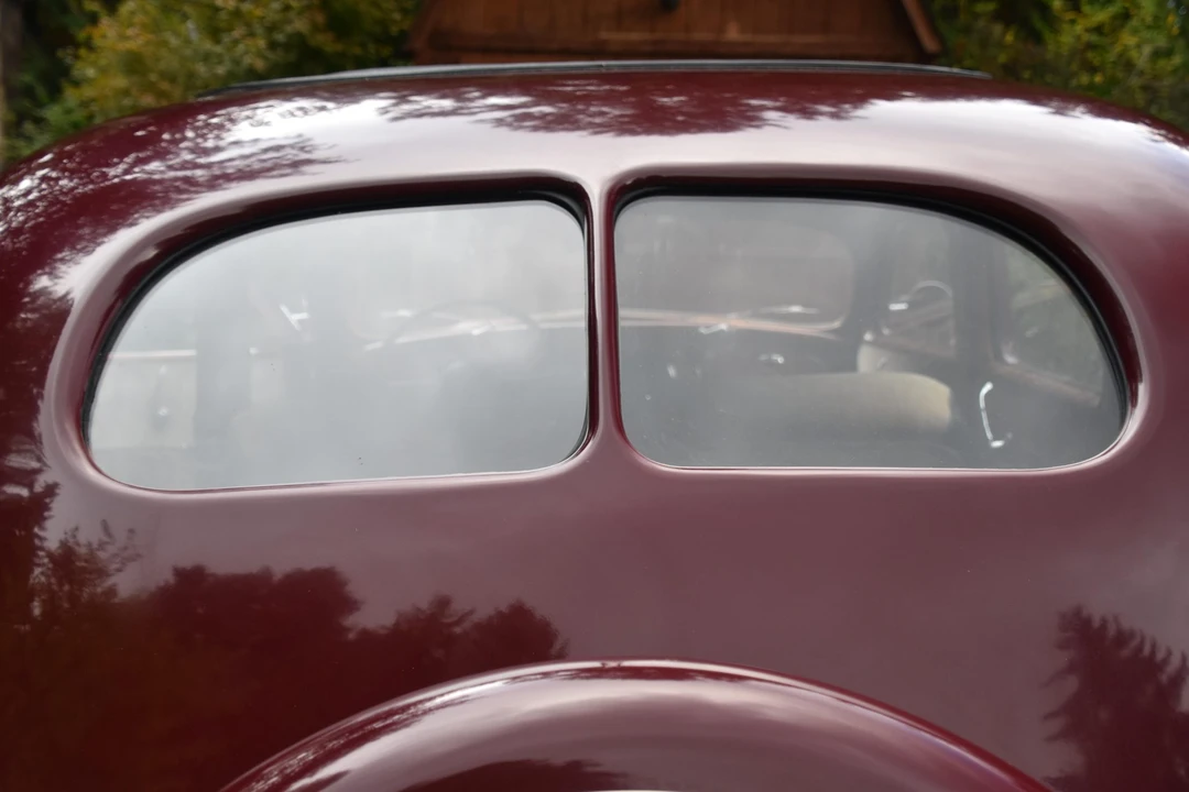 1935 Chrysler Airflow - Image 27 of 31