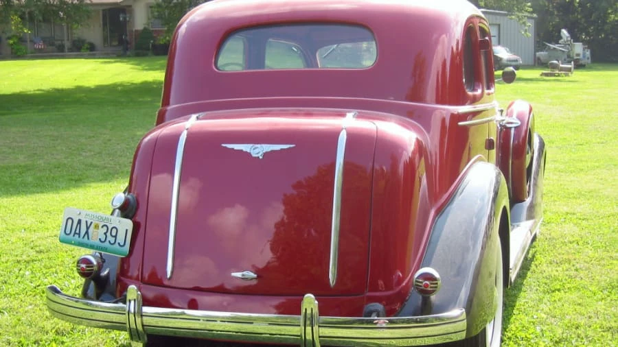 1935 Chrysler - Image 2 of 8