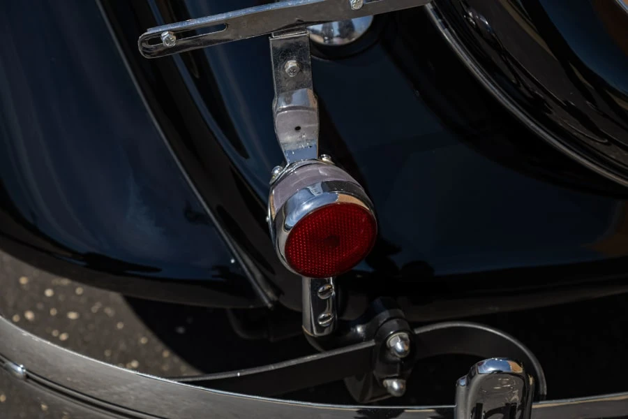1935 Chrysler Airflow - Image 11 of 31