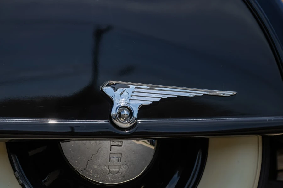 1935 Chrysler Airflow - Image 10 of 31