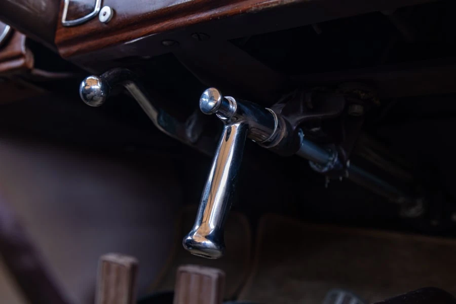 1935 Chrysler Airflow - Image 30 of 31