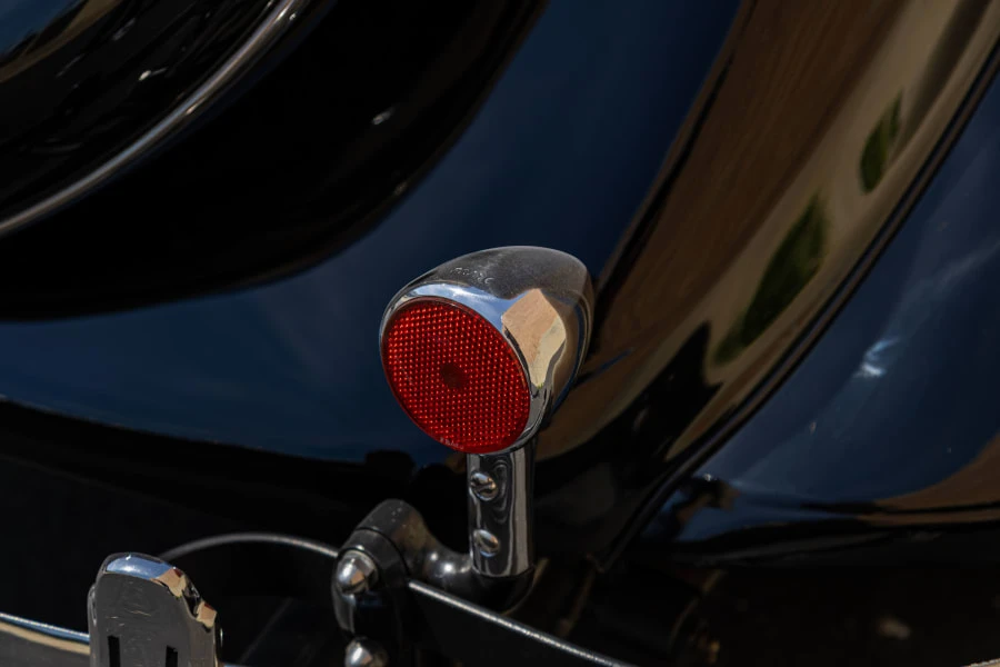 1935 Chrysler Airflow - Image 9 of 31