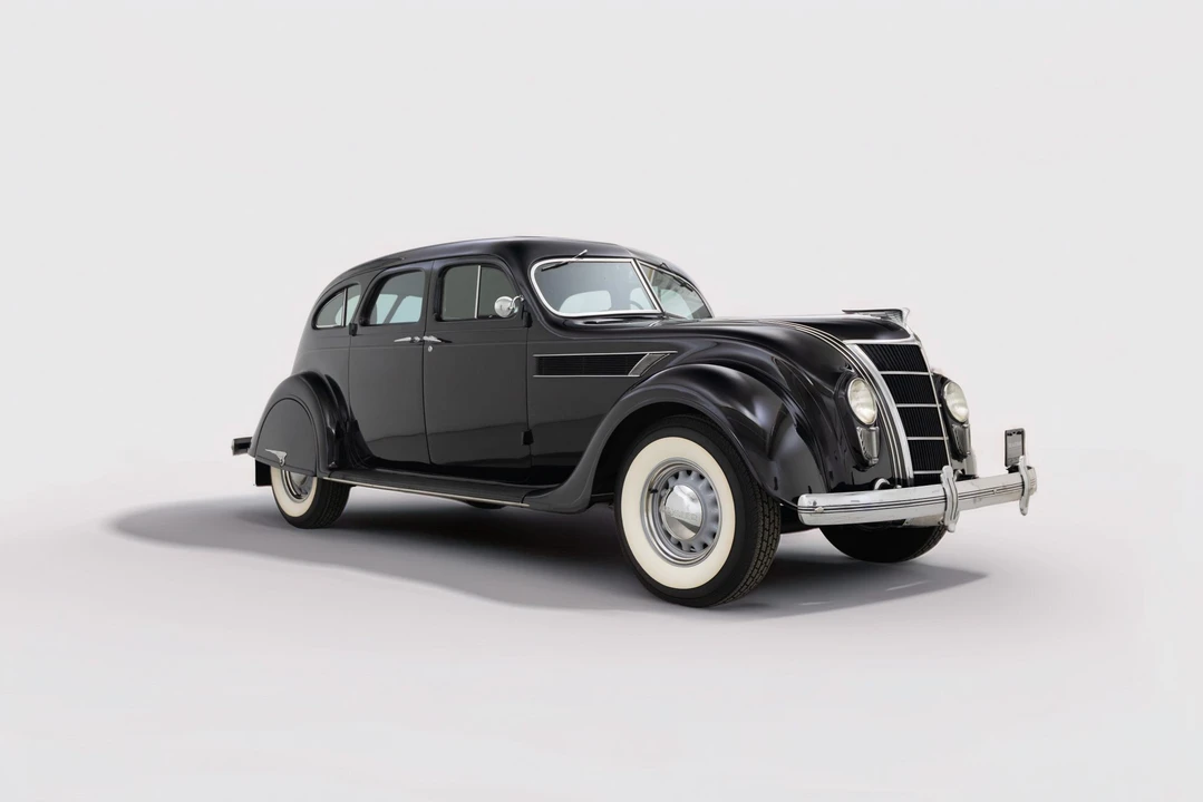 1935 Chrysler Airflow - Image 9 of 31