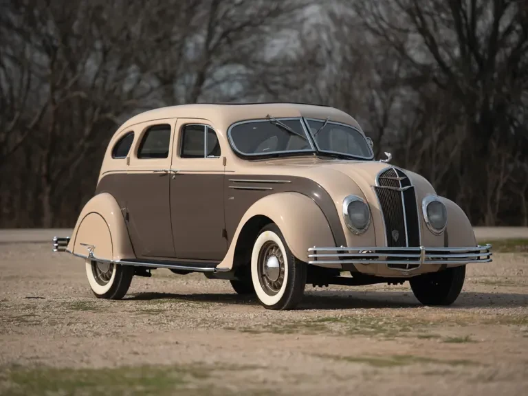 1935 DeSoto - Image 2 of 31