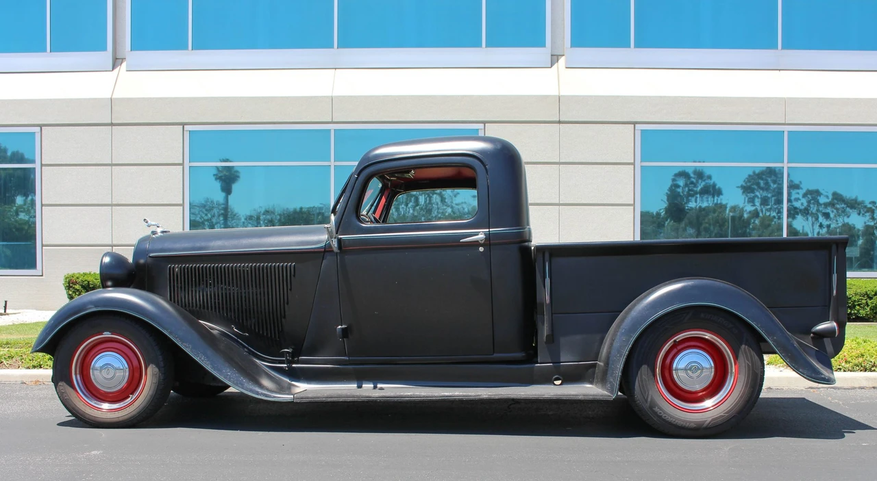 1935 Dodge HC/KC Pickup - Image 4 of 31