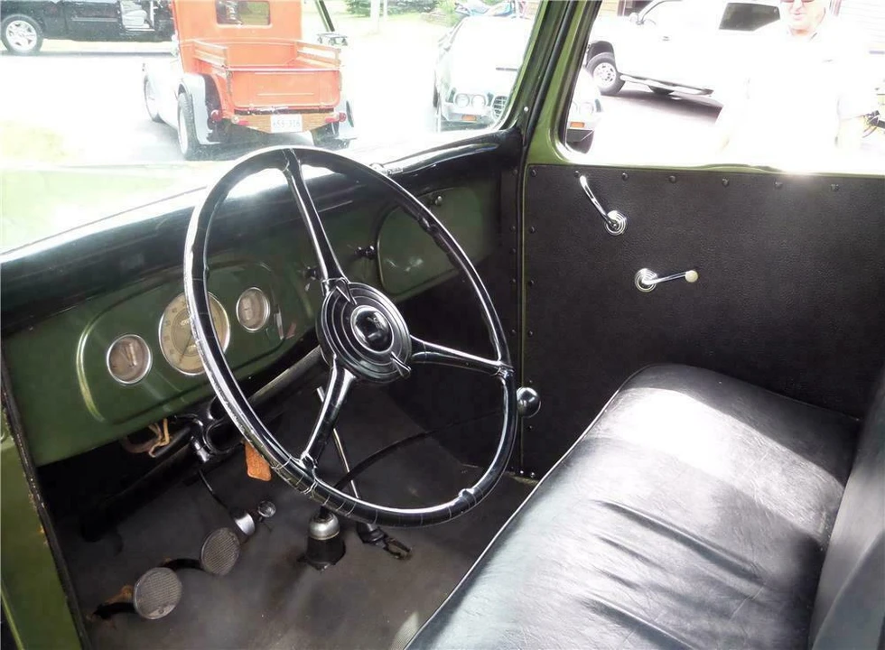 1935 Ford Model 48 & 68 - Image 4 of 4