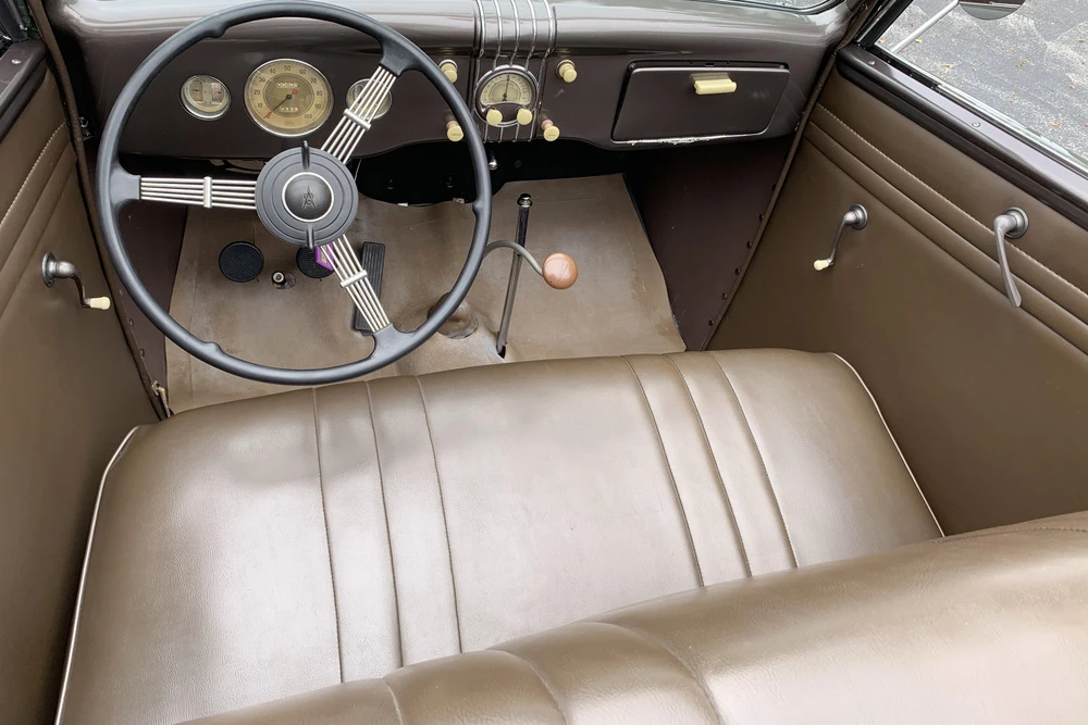 1935 Ford Model 48 & 68 - Image 4 of 8