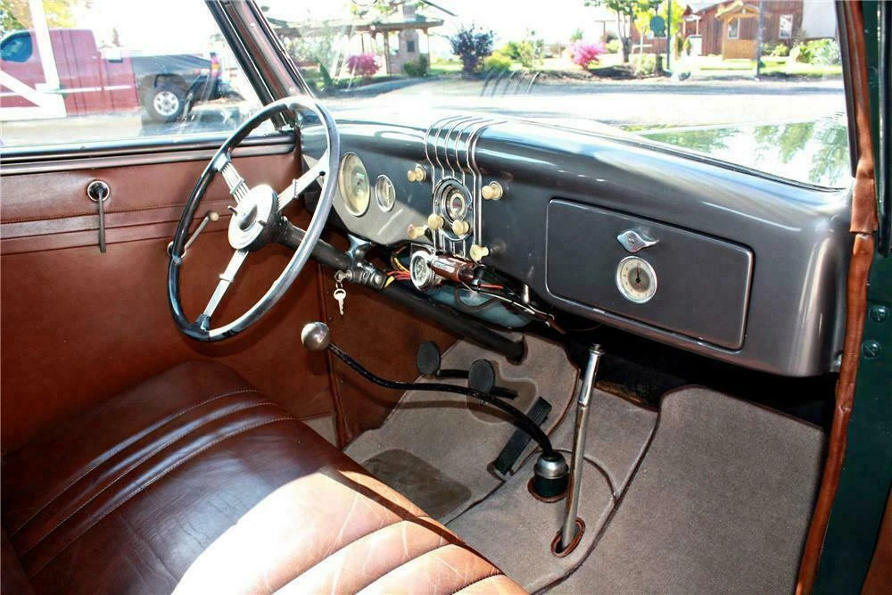 1935 Ford Model 48 & 68 - Image 4 of 5