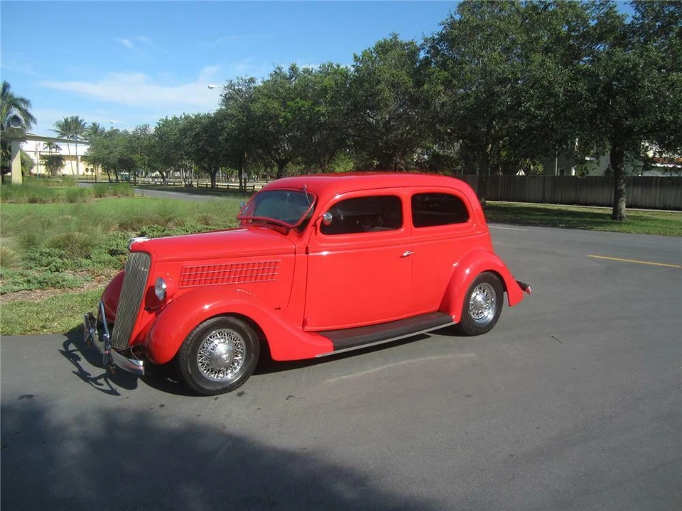 1935 Ford Model 48 & 68 - Image 2 of 5