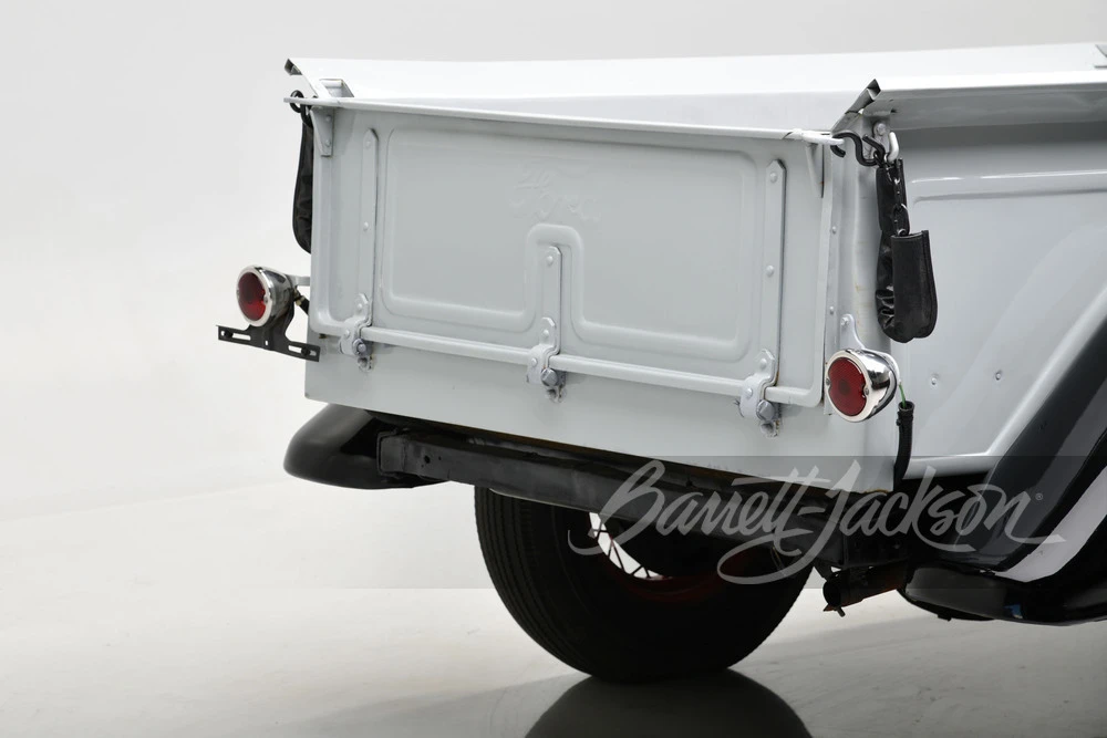 1935 Ford Model 18 & 40 - Image 6 of 31
