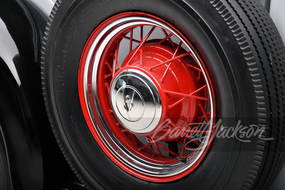 1935 Ford Model 18 & 40 - Image 11 of 31