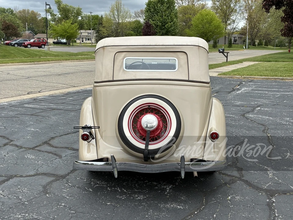 1935 Ford Model 48 & 68 - Image 24 of 25