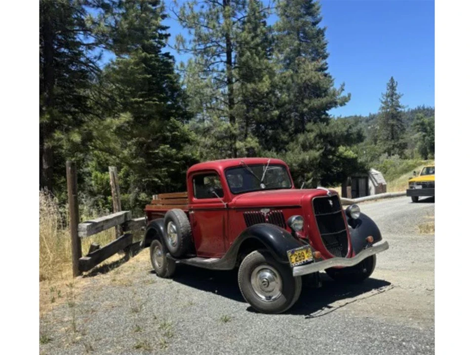 1935 Ford Pickup (1935-1936) - Image 12 of 13