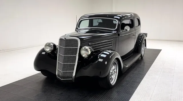 1935 Ford