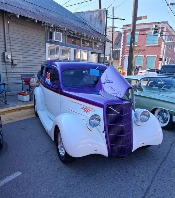 1935 Ford Model 48 & 68 - Image 18 of 21