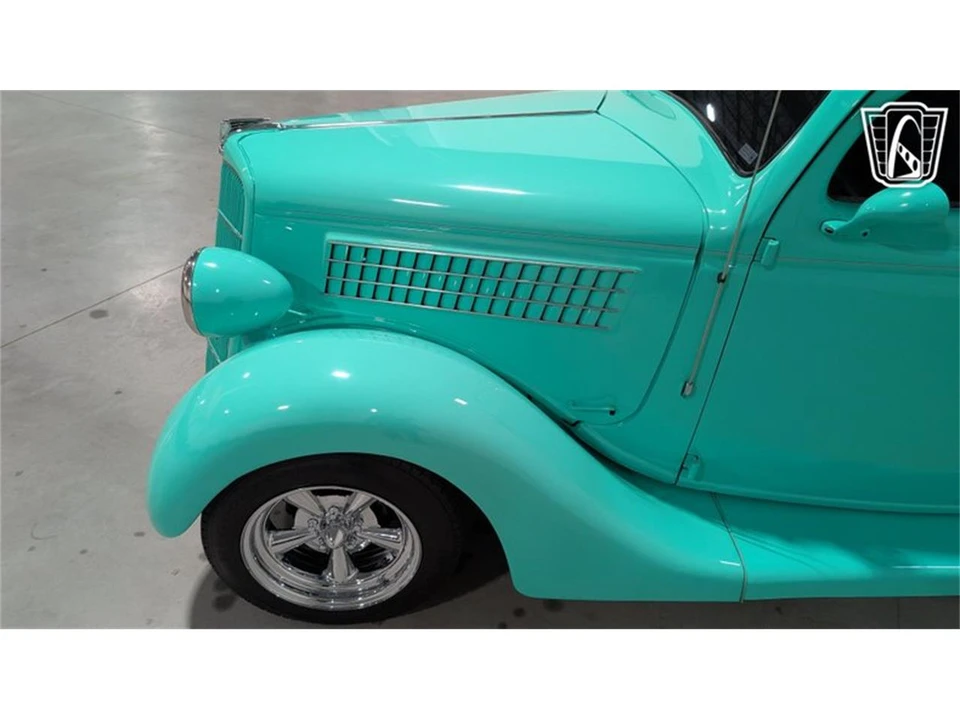 1935 Ford Model 48 & 68 - Image 26 of 31