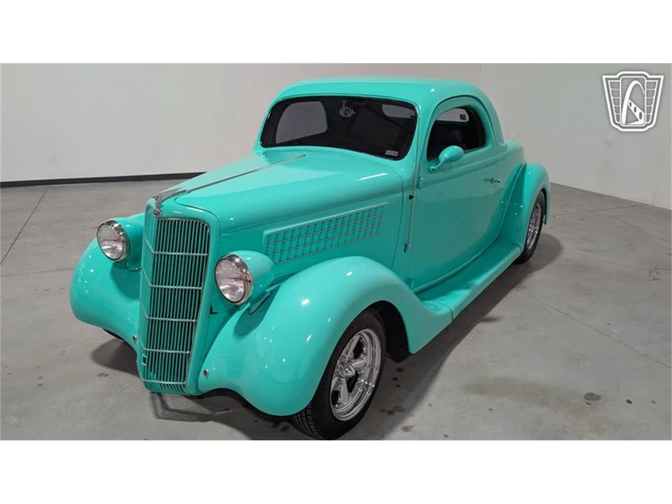 1935 Ford Model 48 & 68 - Image 2 of 31