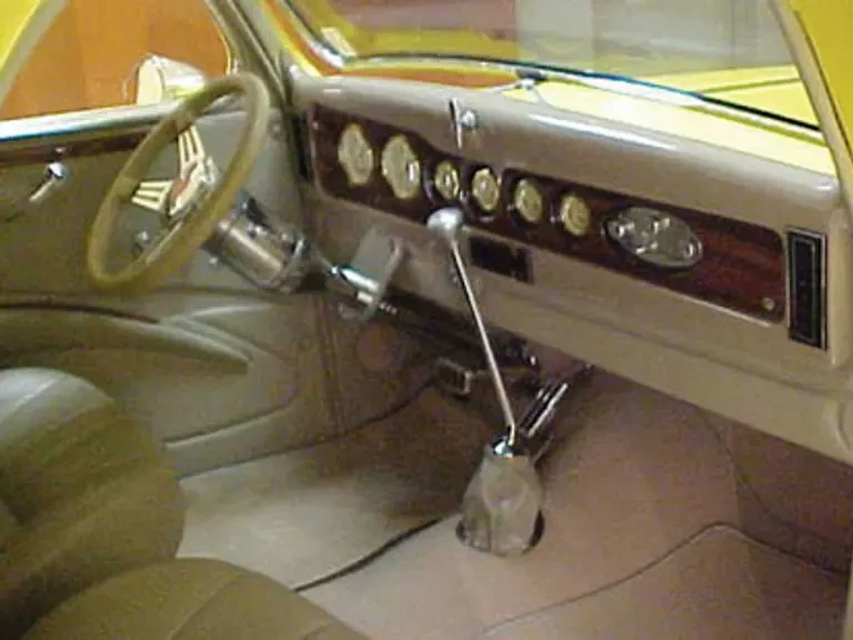 1935 Ford Model 48 & 68 - Image 6 of 9