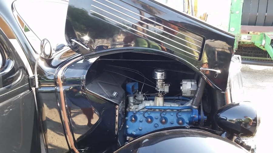 1935 Ford Model 48 & 68 - Image 8 of 12