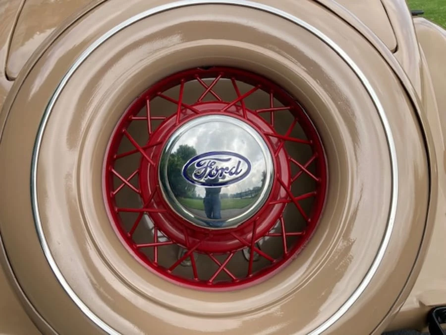 1935 Ford Model 48 & 68 - Image 11 of 13