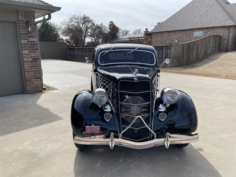 1935 Ford Model 48 & 68 - Image 6 of 17