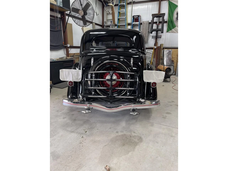 1935 Ford Model 48 & 68 - Image 10 of 17
