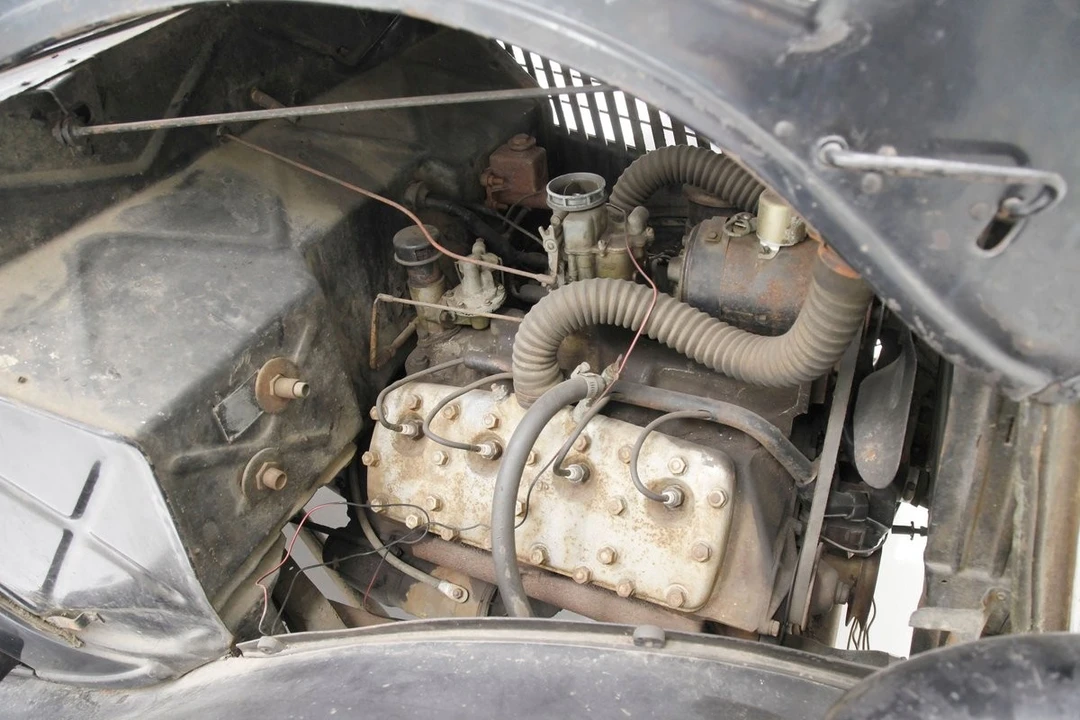 1935 Ford Model 48 & 68 - Image 11 of 21