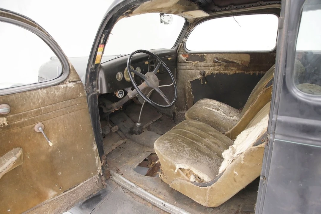 1935 Ford Model 48 & 68 - Image 29 of 31