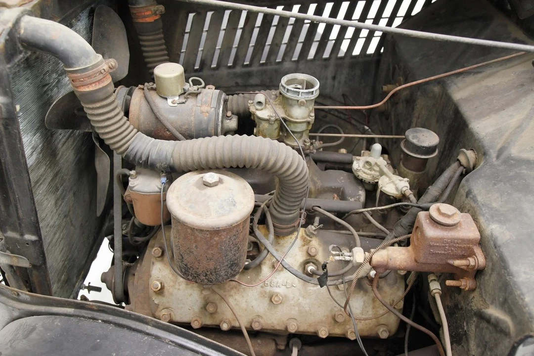1935 Ford Model 48 & 68 - Image 10 of 31