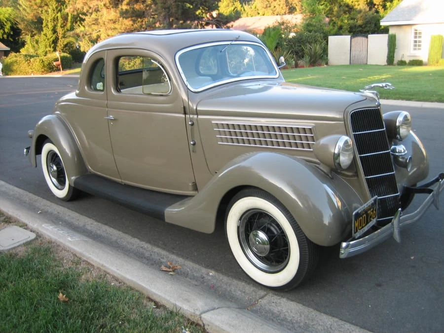 1935 Ford Model 48 & 68 - Image 8 of 8