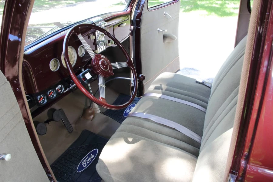 1935 Ford Model 48 & 68 - Image 4 of 11