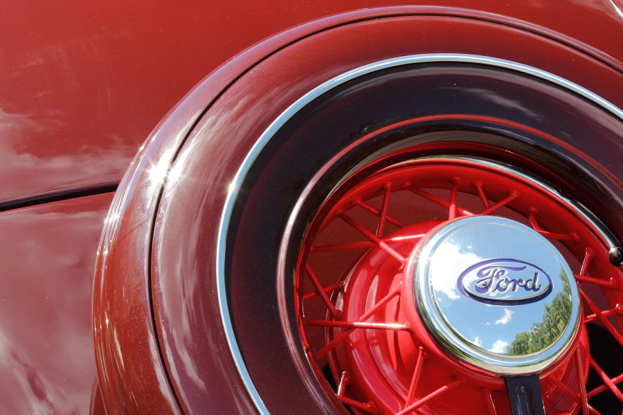 1935 Ford Model 48 & 68 - Image 9 of 11