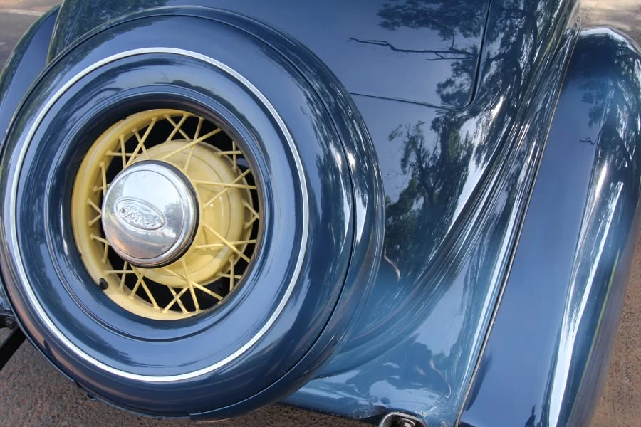 1935 Ford Model 48 & 68 - Image 8 of 8