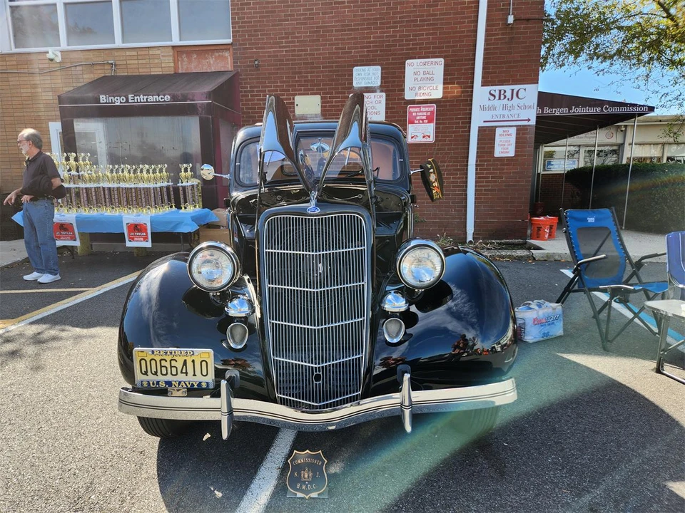 1935 Ford Model 48 & 68 - Image 3 of 10