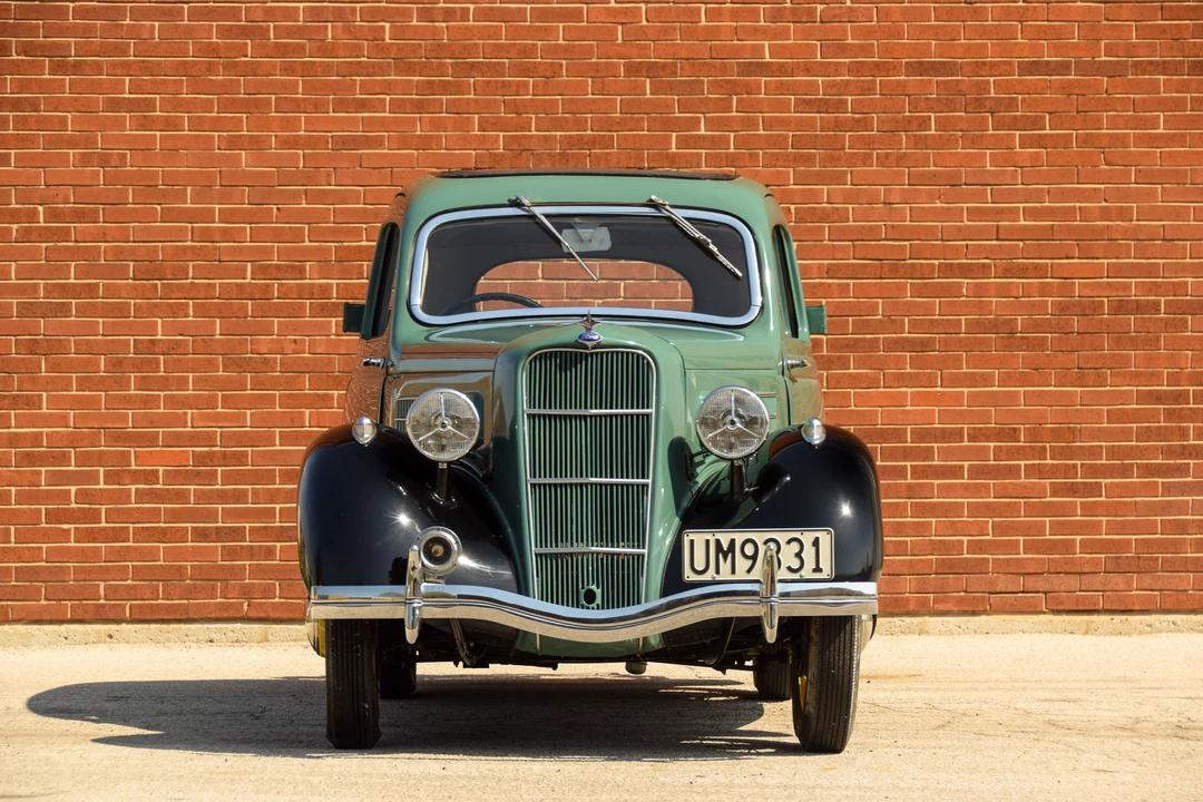 1935 Ford Model 48 & 68 - Image 9 of 14
