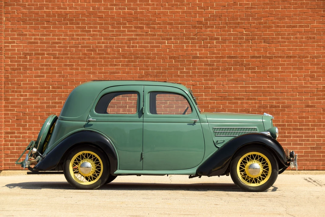 1935 Ford Model 48 & 68 - Image 7 of 14