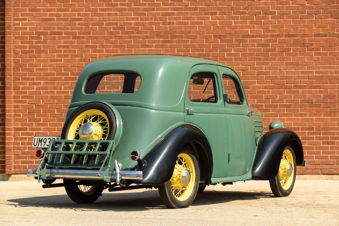1935 Ford Model 48 & 68 - Image 6 of 14