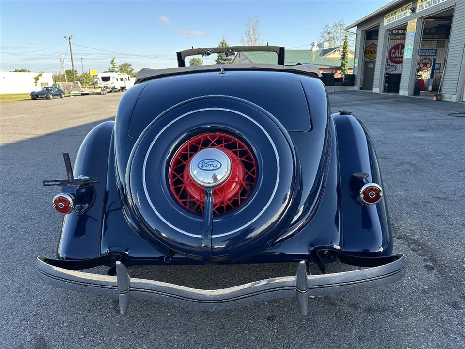 1935 Ford Model 48 & 68 - Image 6 of 24