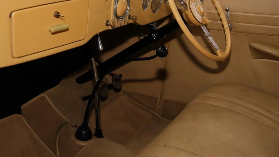 1935 Ford Model 48 & 68 - Image 10 of 19