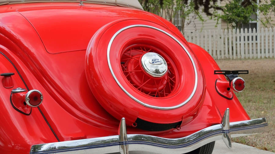 1935 Ford Model 48 & 68 - Image 17 of 19