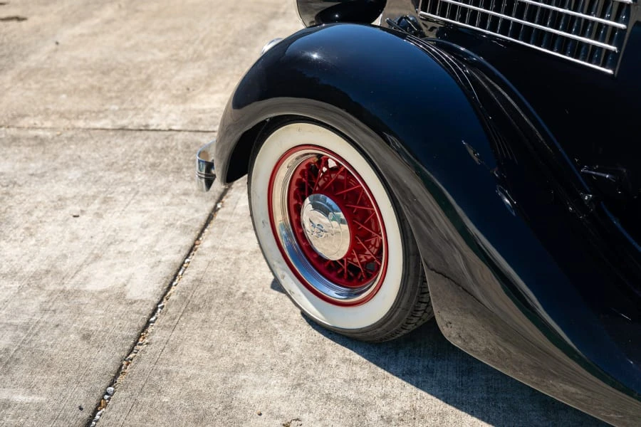 1935 Ford Model 48 & 68 - Image 7 of 25