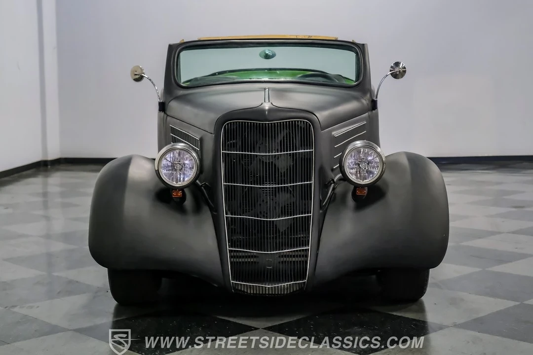 1935 Ford Model 48 & 68 - Image 17 of 21